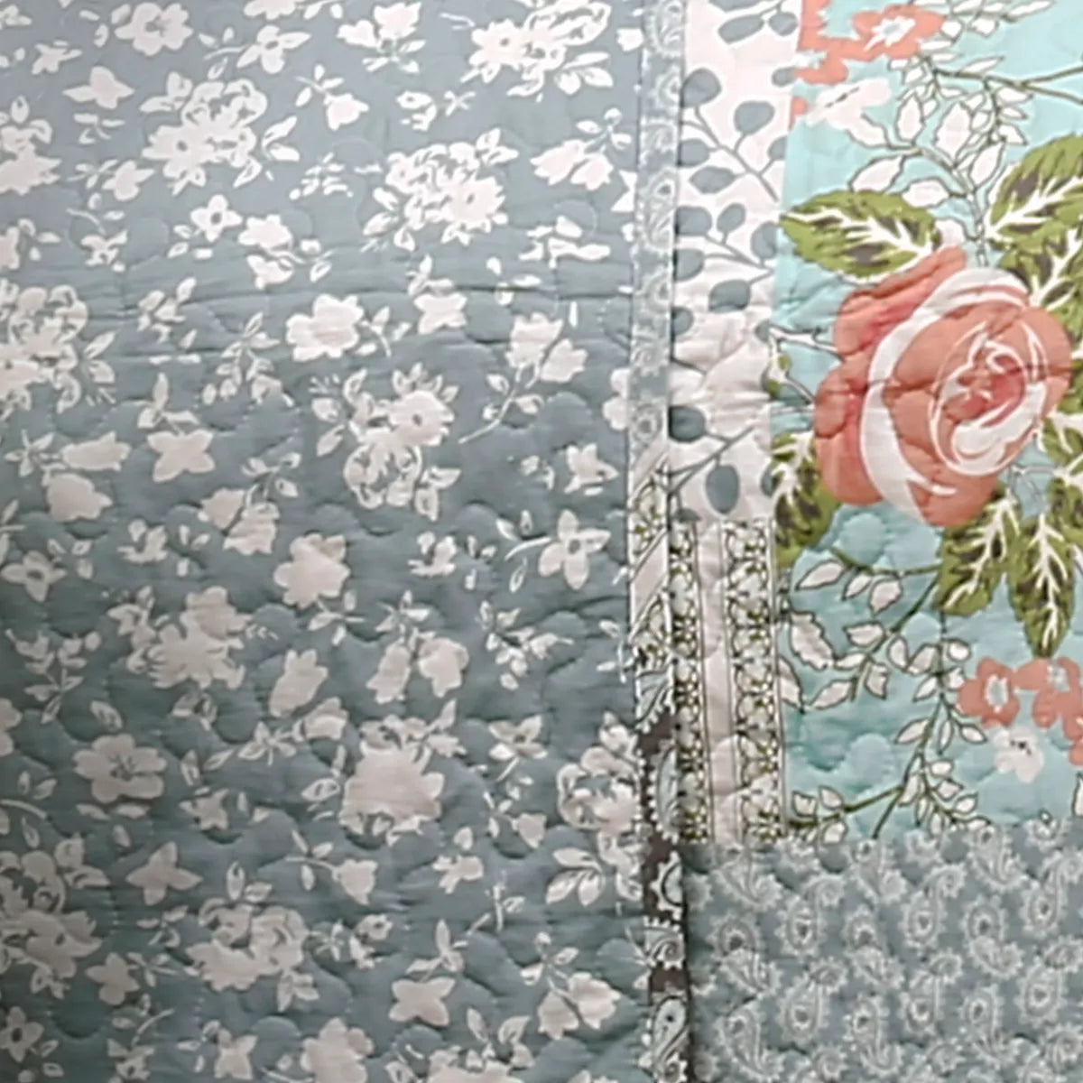 Blue Roesser Quilt Set