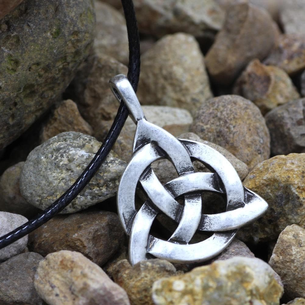 Celtic  Triquetra Pendant Necklace
